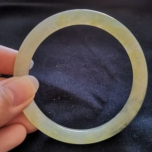 SOLD - Jade bangle bracelet (nephrite variety - Xiu Jade)